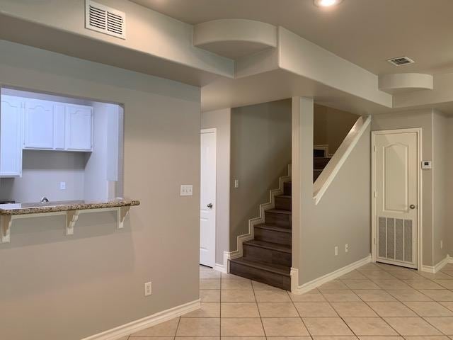 Building Photo - 1000 Ranchway Dr