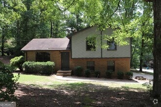 Building Photo - 3932 Tanglewood Rd
