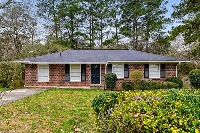 Building Photo - 5915 Ronnie Dr