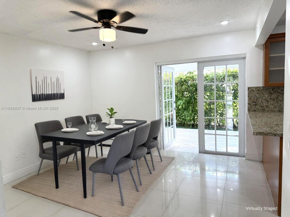 Foto principal - 2322 SW 106th Ct