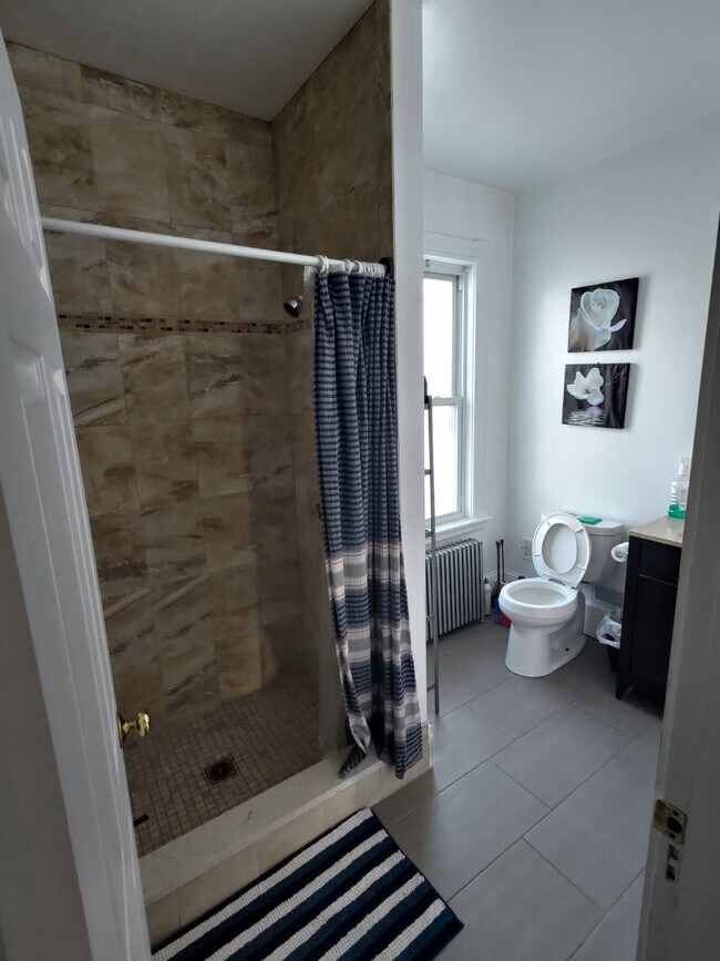 bath2 - 11 Westford St