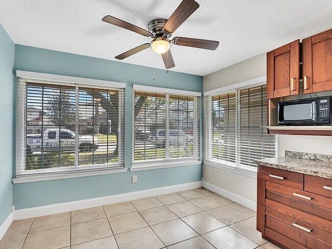 Foto del edificio - 19734 Lake Hollow Ln