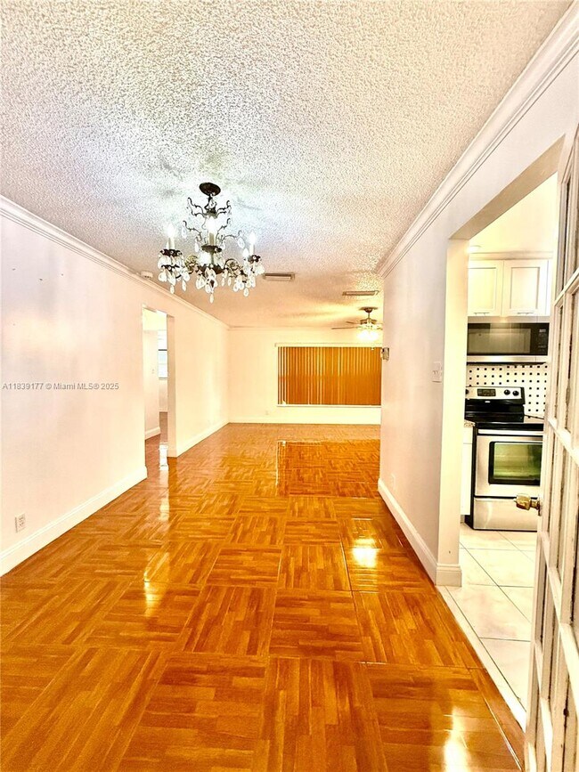 Foto del edificio - 7215 NW 8th St