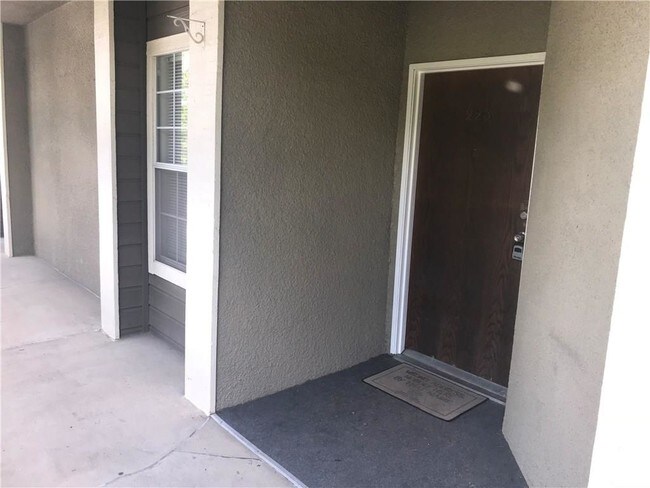 Foto del edificio - 5310 Keller Springs Rd