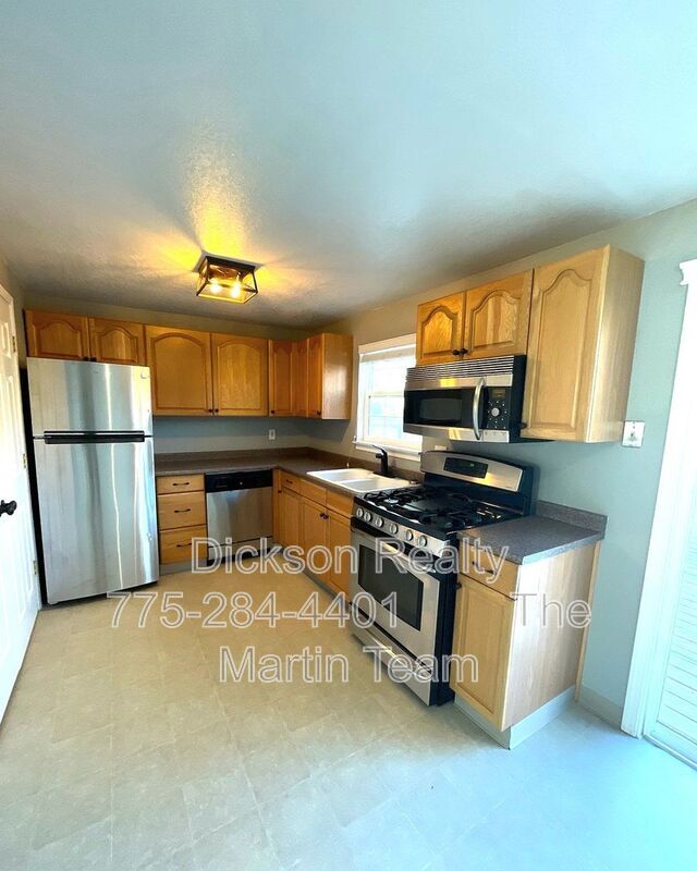 Building Photo - 405 Kess Way