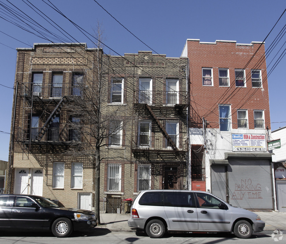 Building Photo - 2764 W 15th St