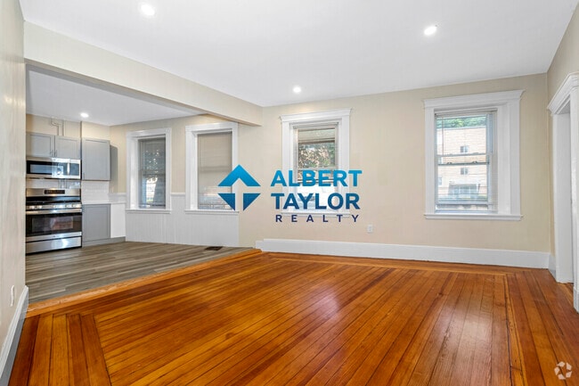 Building Photo - 42 Brackett St