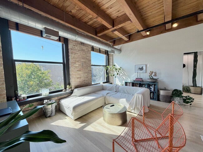 Foto del edificio - 2511 W Moffat St