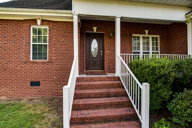 Building Photo - 115 Oligi Ln