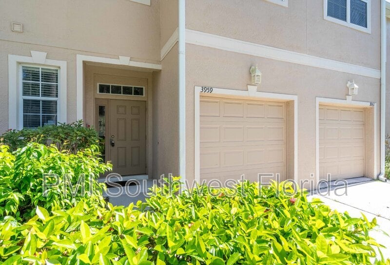 Primary Photo - 3959 Yellowstone Cir