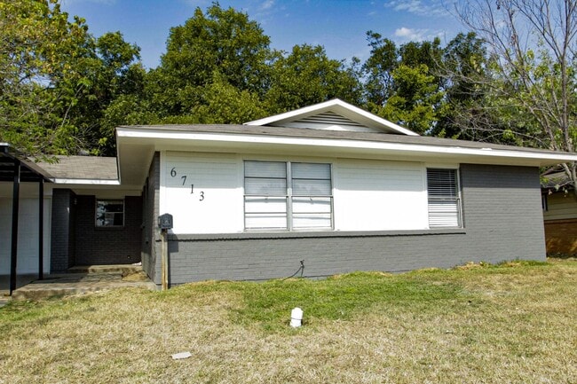 Building Photo - 6713 Pecan Park Dr