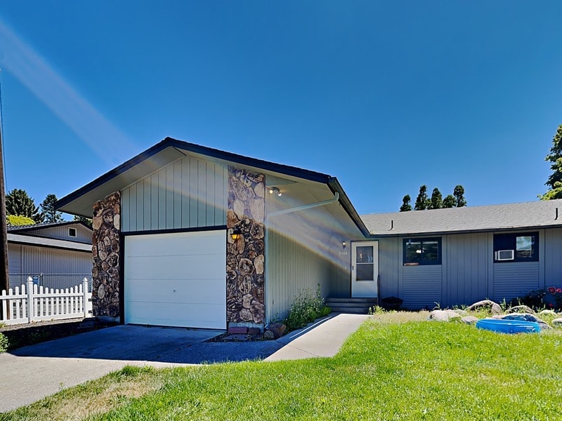 Primary Photo - 13304 E 10th Ave