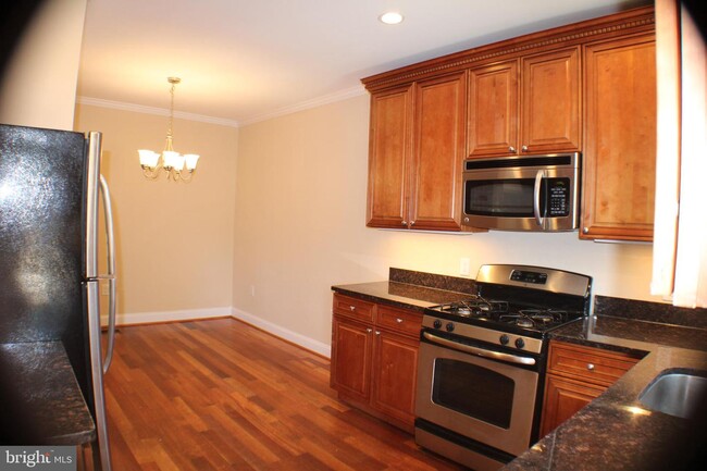 Building Photo - 1223 Bayard St