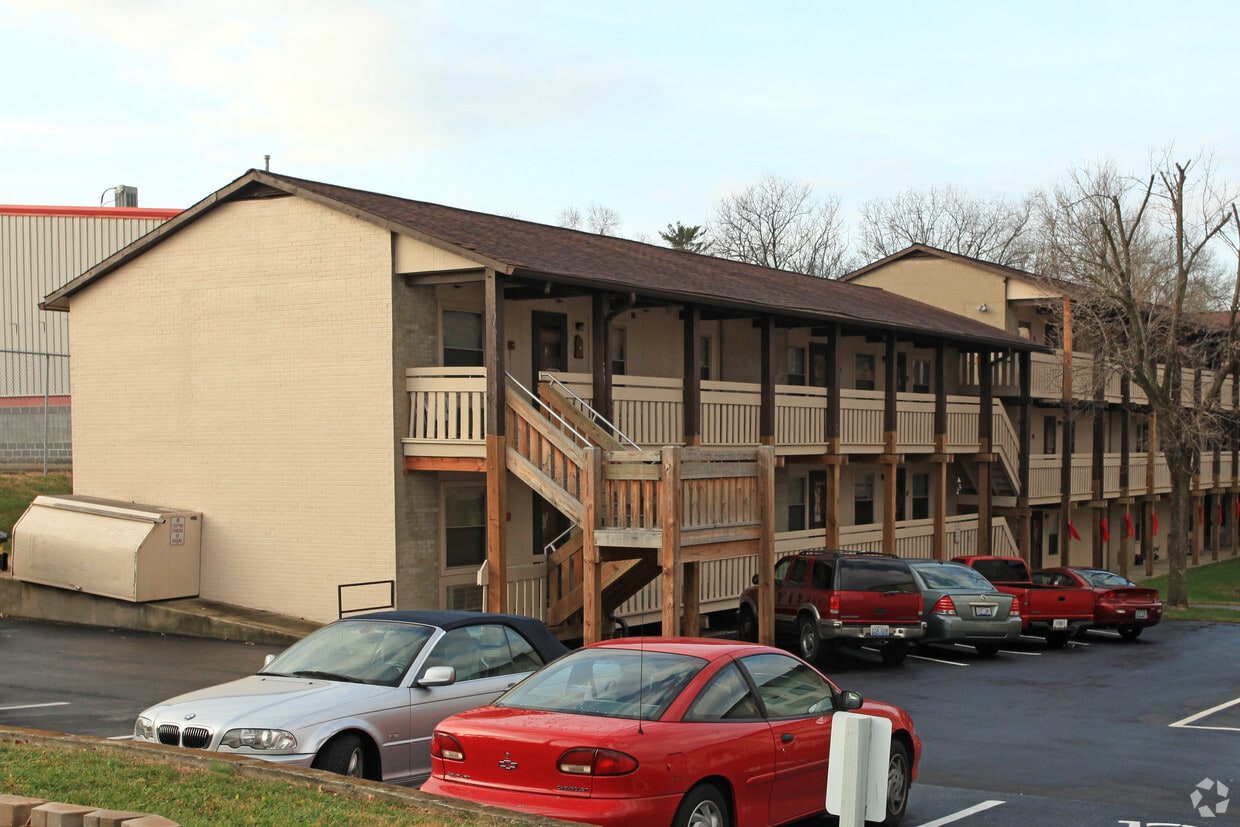 Primary Photo - Devex Apartments 62+