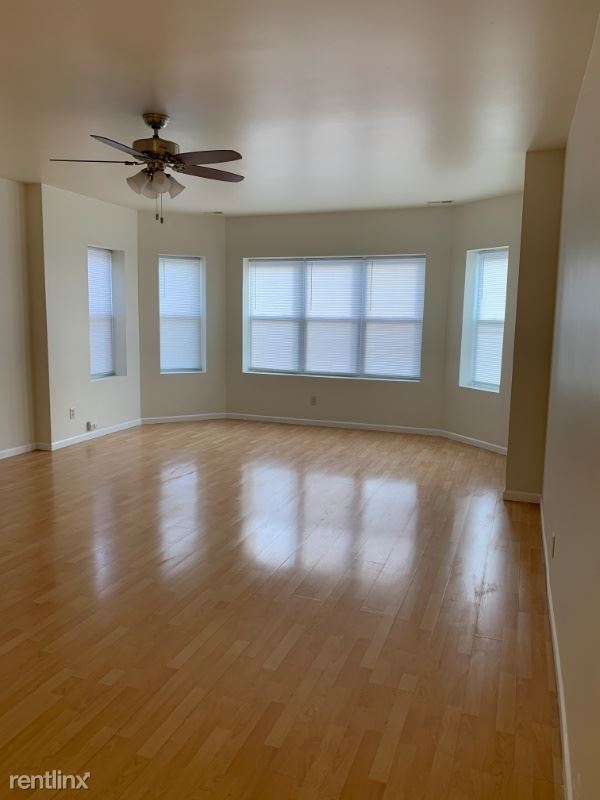 Building Photo - 4 br, 1 bath Apartment - 6508 S Morgan St