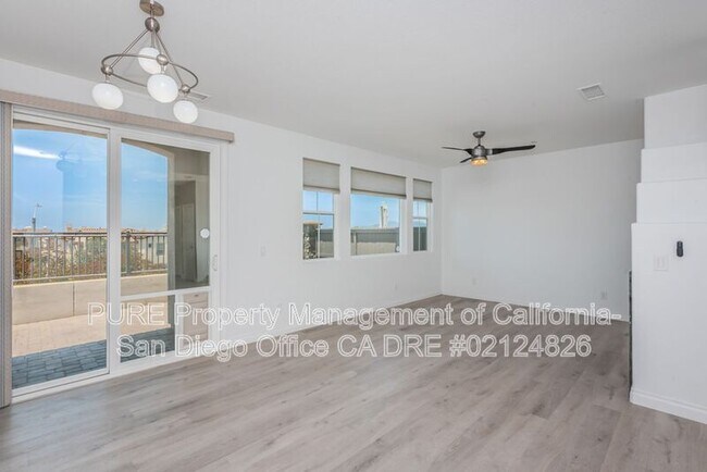 Building Photo - 932 Bolex Way