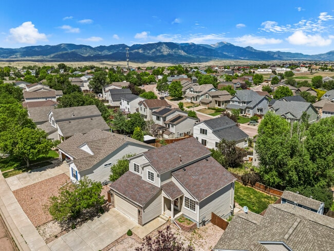 Building Photo - 7326 Village Meadows Dr