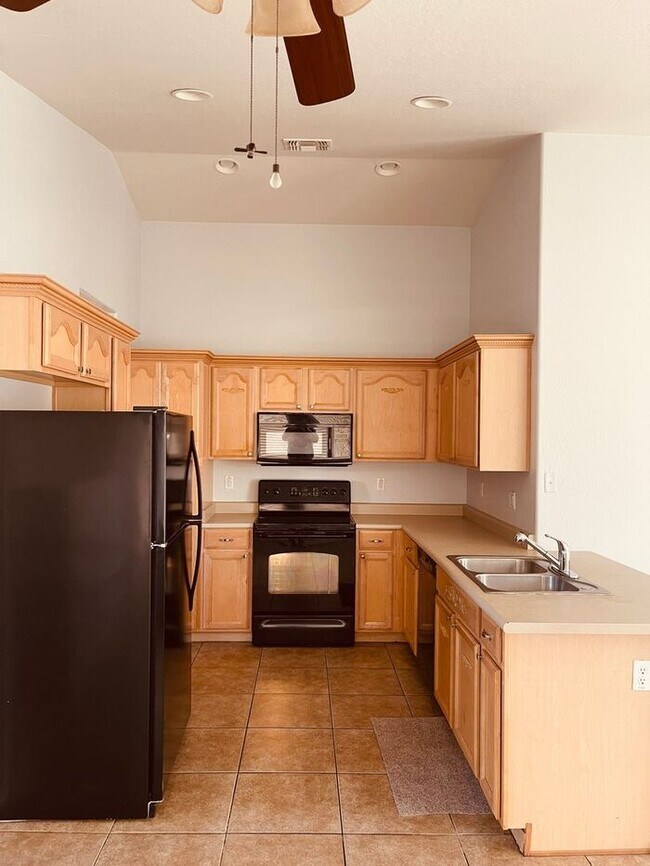 Foto del edificio - READY TO VIEW NOW! Beautiful 3 Bed 2 Bath Home in Buckeye