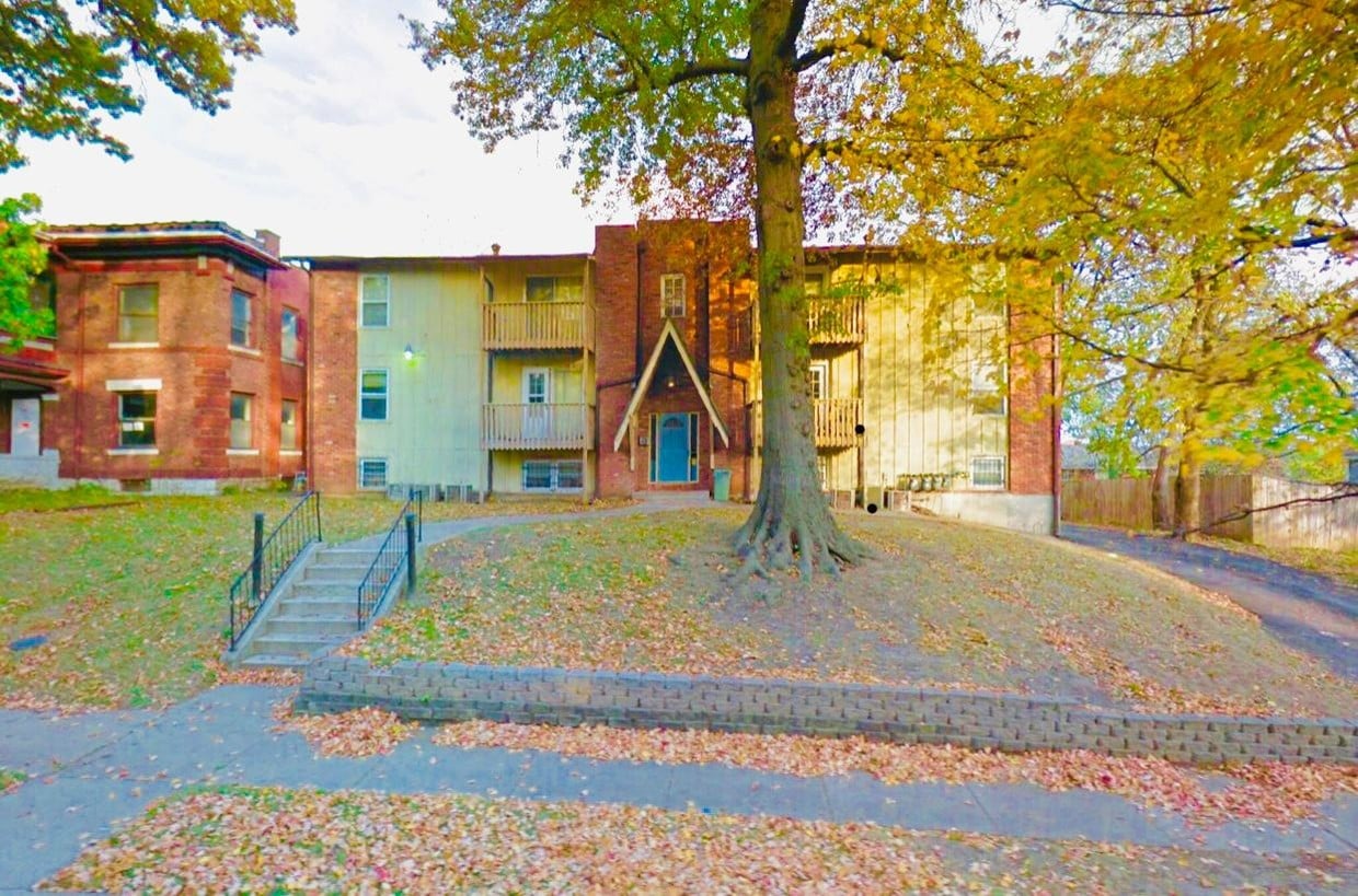 Primary Photo - 3403 Campbell St