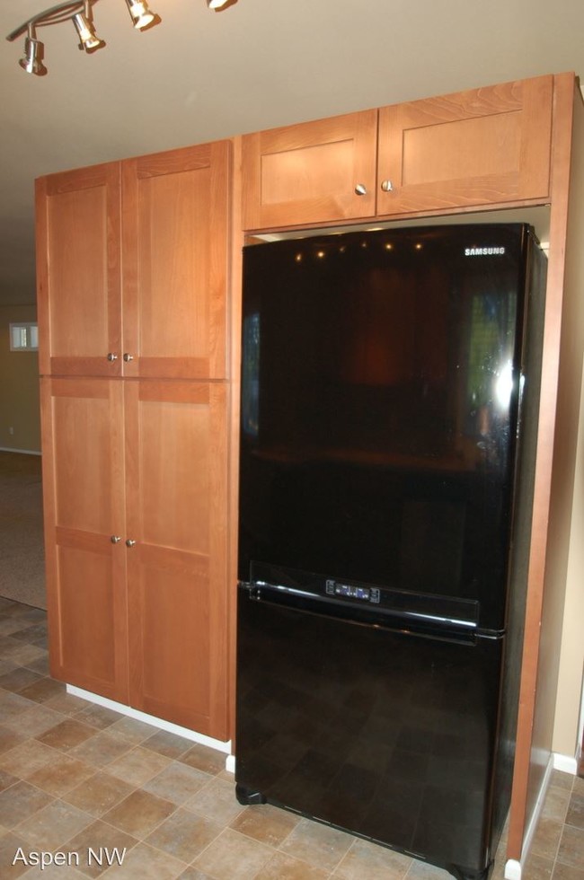 Foto del edificio - 633 189th Street Ct E