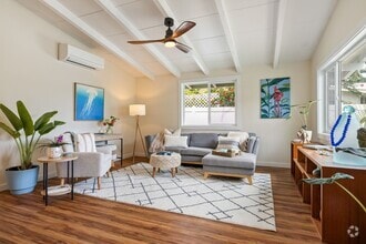 Building Photo - 705 Paopua Loop