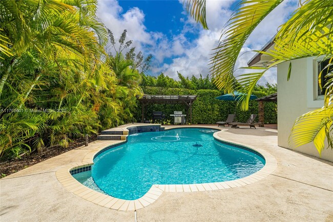 Foto del edificio - 9699 SW 35th St