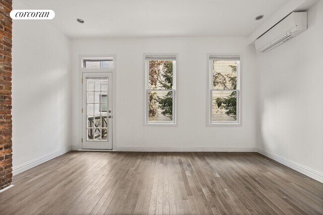 Building Photo - 47-14 11th St