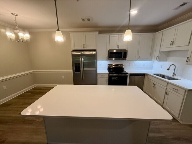 Foto del edificio - Anderson Creek Club Golf Course View - Available Now