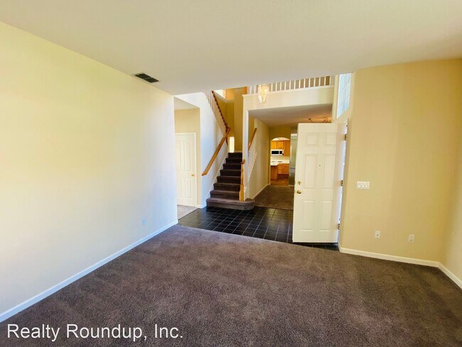 Foto del edificio - 5 br, 3 bath House - 8744 Morning Glory Way