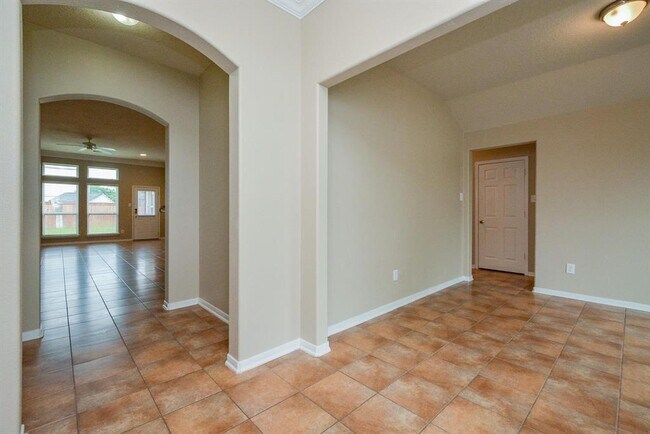 Foto del edificio - 18426 Cypress Lake Village Dr