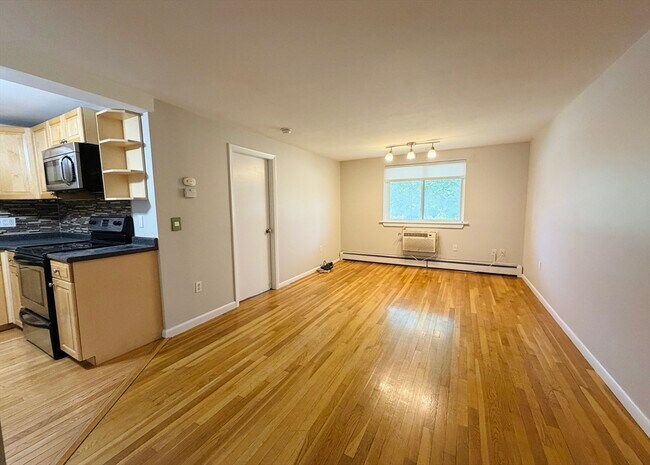 Foto del edificio - 95 Maple St