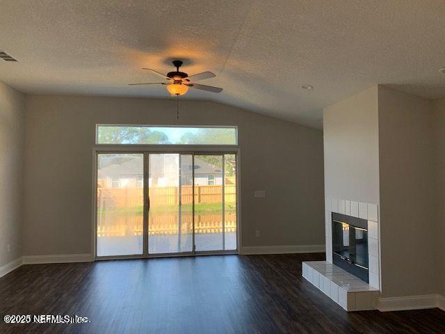 Building Photo - 1758 Chandelier Cir E
