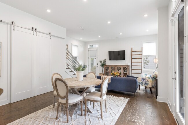 Photo - 645 Nashua Ln Townhome