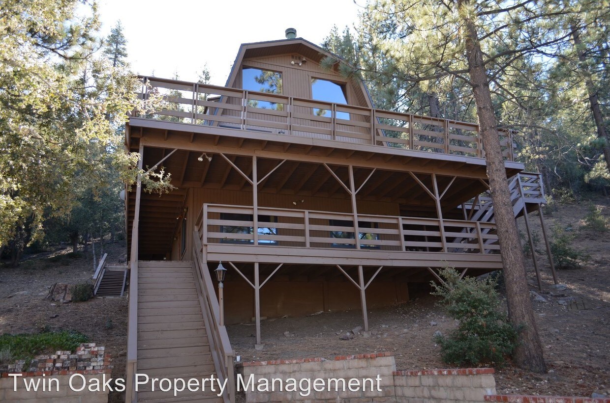 Primary Photo - 2 br, 1.5 bath House - 1601 Zermatt Drive