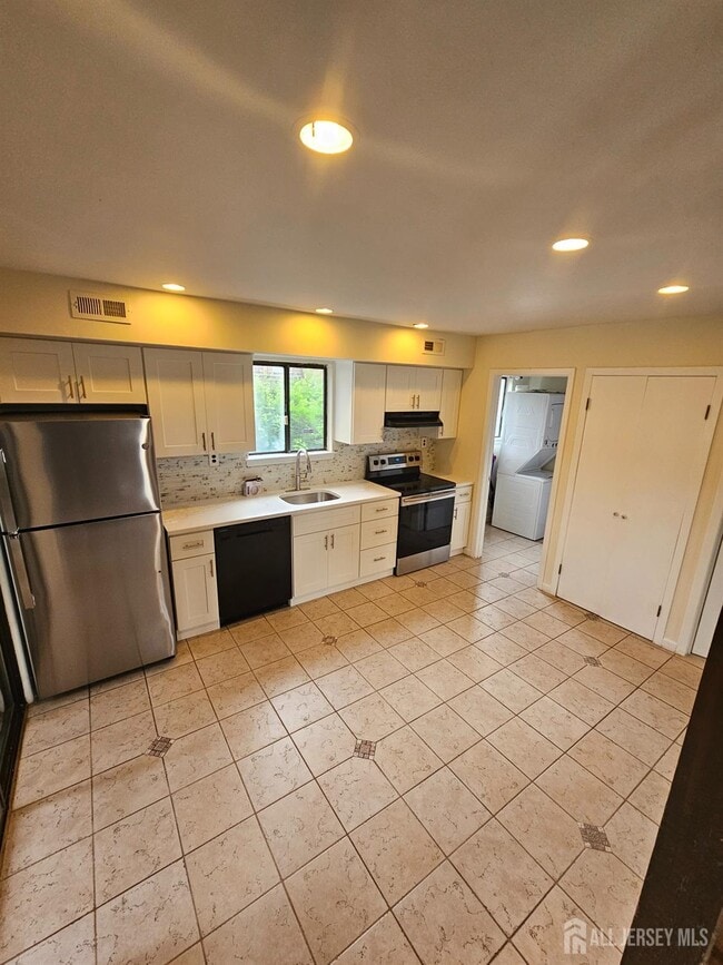 Building Photo - 498 Auten Rd