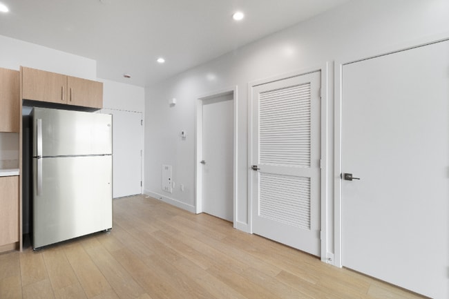 Foto del edificio - 11814 Aviation Blvd