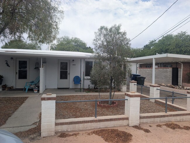 Building Photo - 3731 N Tyndall Ave