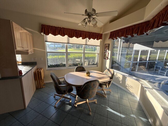 Foto del edificio - 30 W Doerr Path