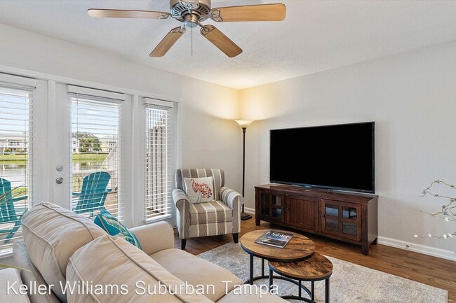 Building Photo - 1 br, 1 bath House - 207 Sea Horse Dr SE -...