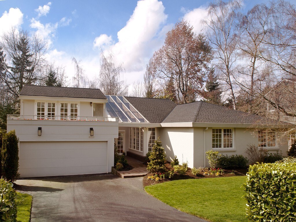 Primary Photo - 8223 Overlake Dr W