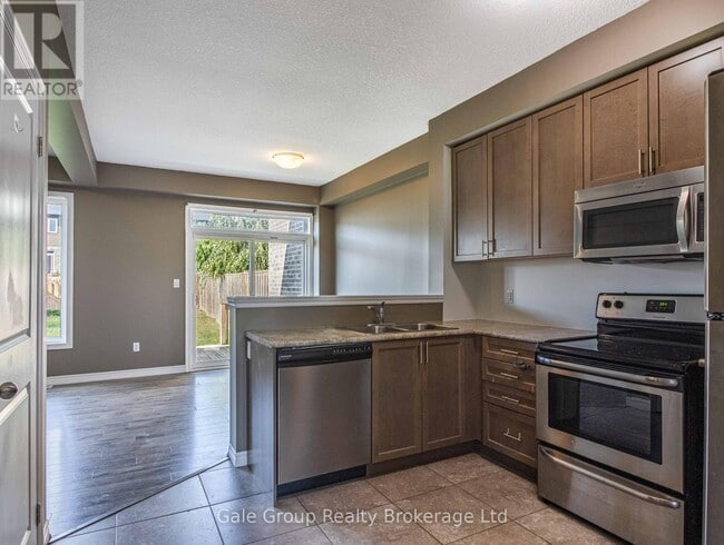 Building Photo - 172 Wedgewood Dr