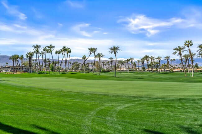 Foto del edificio - 44841 Desert Horizons Dr