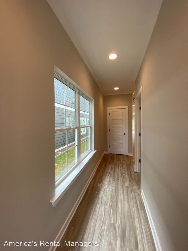 Foto del edificio - 3 br, 2.5 bath House - 175 Creek Run Way