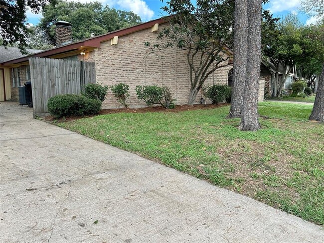 Foto del edificio - 9618 S Petersham Dr