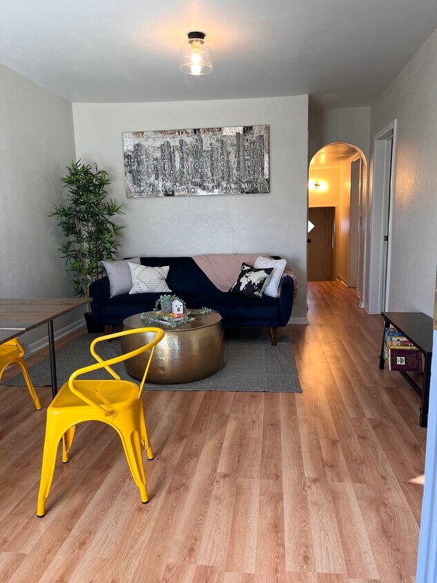 Living room/dining area - 2218 E 21st St