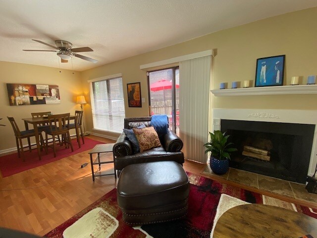 Living Room/Dining Room - 3976 Grahamdale Cir