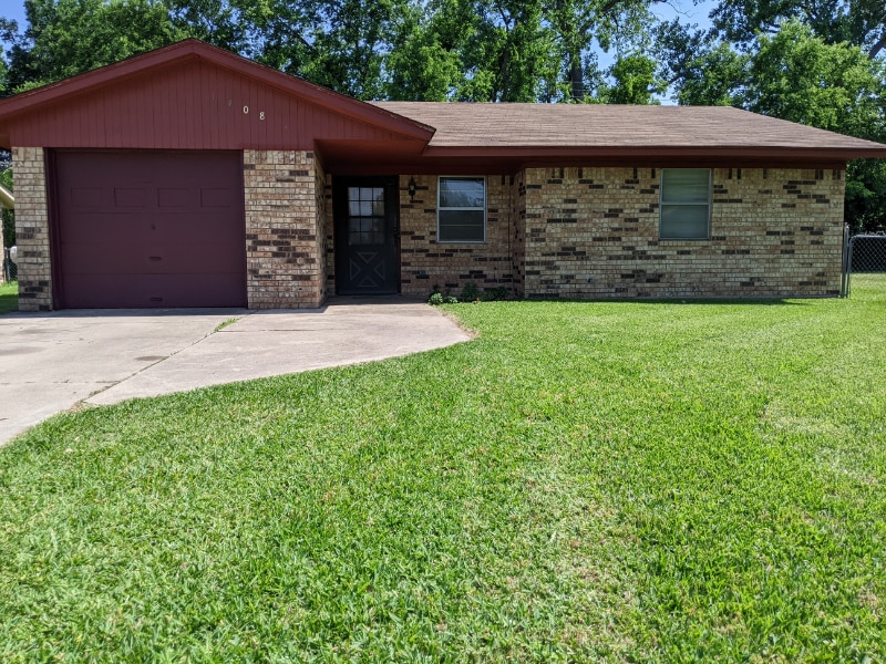1408 Nila Dr, Gainesville, TX 76240 House Rental in Gainesville, TX