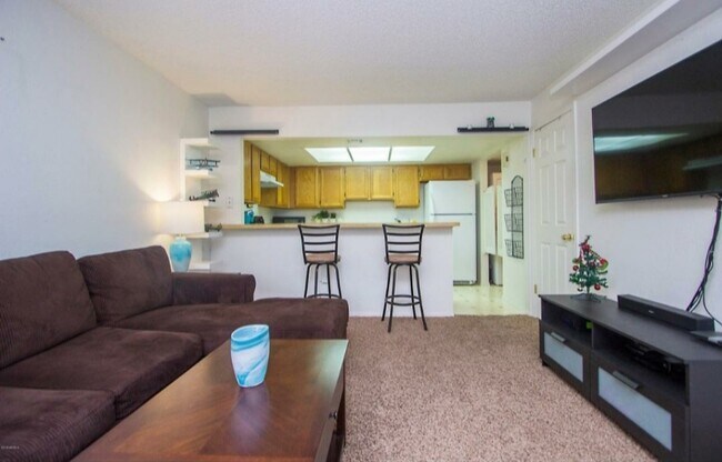 Foto del edificio - 1645 W Baseline Rd