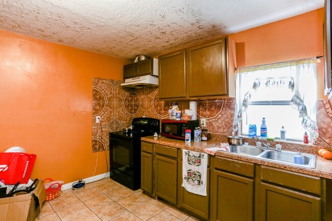 Building Photo - 342 Casa Grande Dr