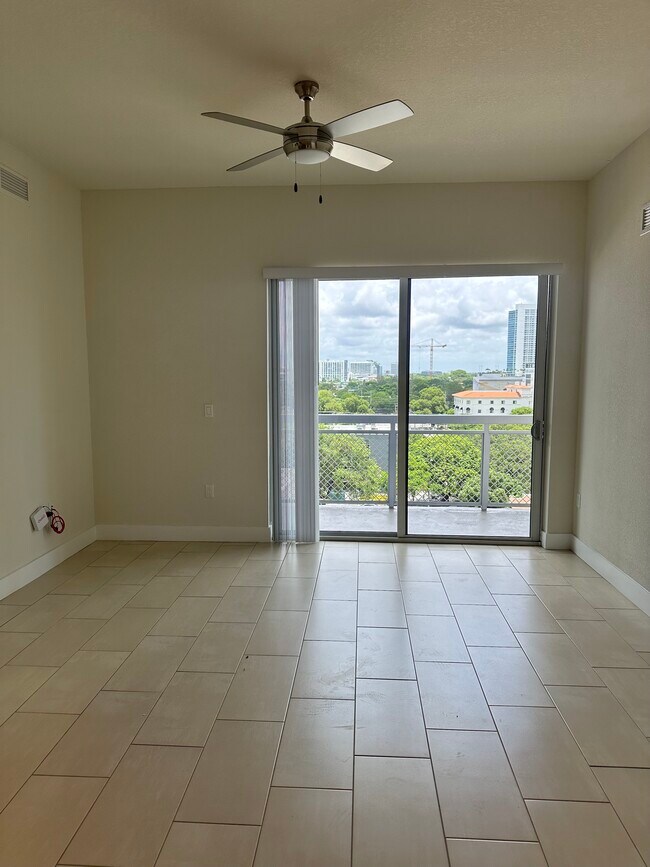Foto del edificio - 511 NE 27th St